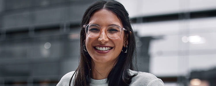 WOMEN'S EYEGLASSES m